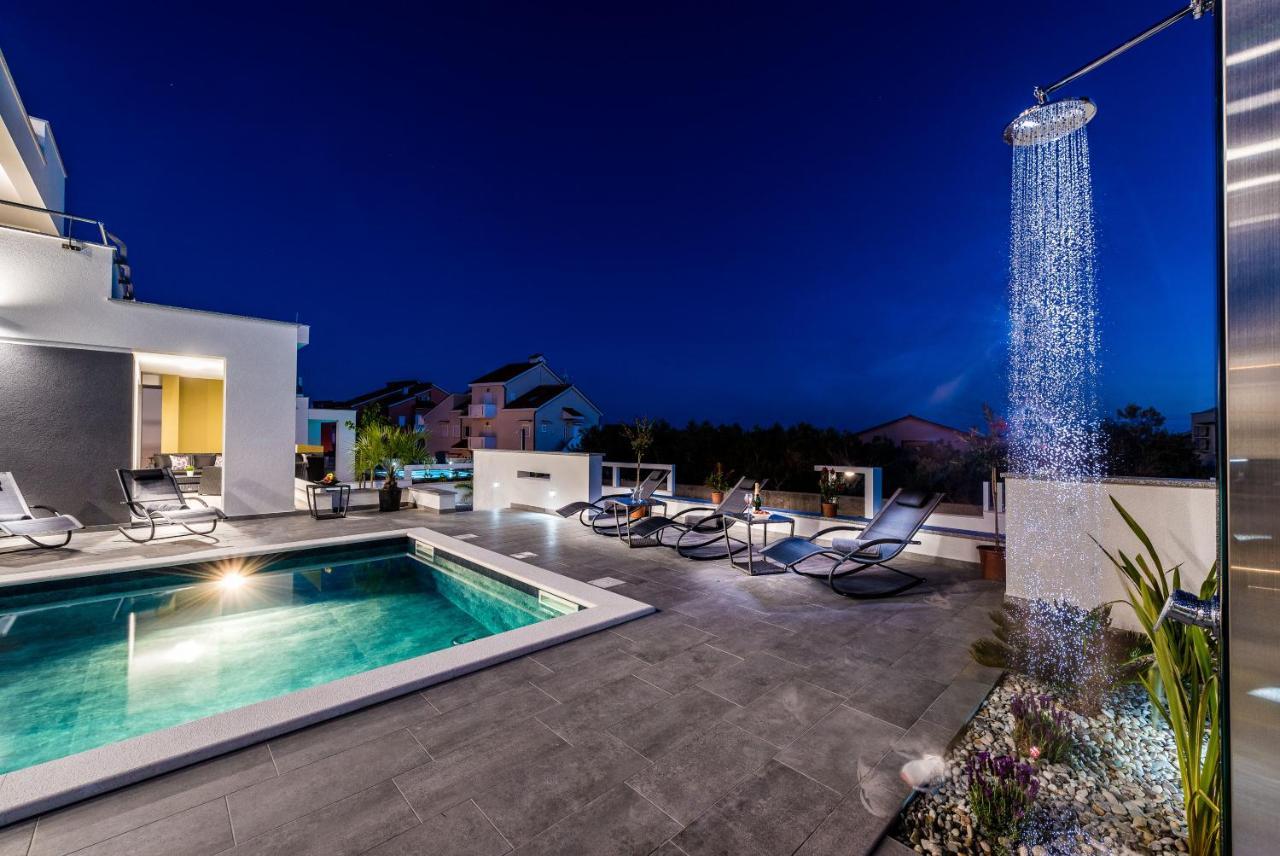 Villa Magnifica Apartments With Pool Novalja Luaran gambar