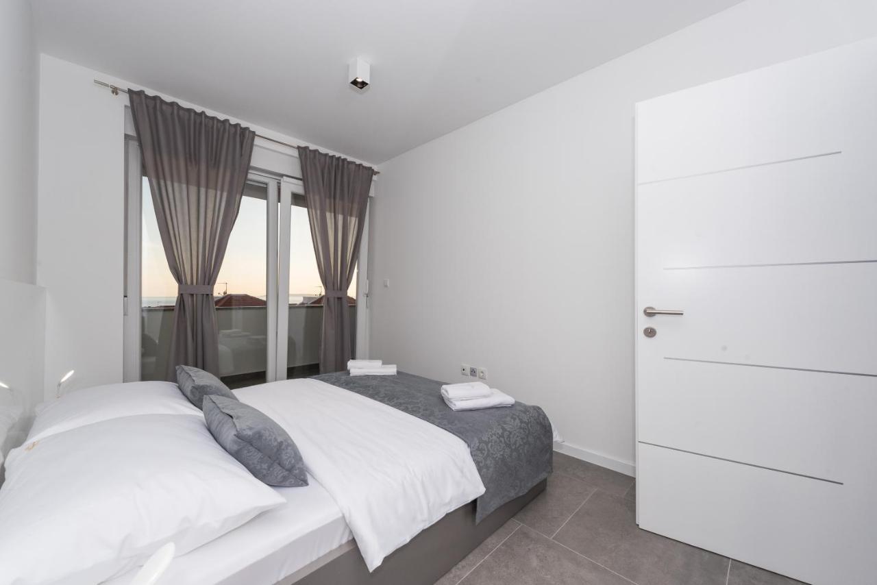 Villa Magnifica Apartments With Pool Novalja Luaran gambar
