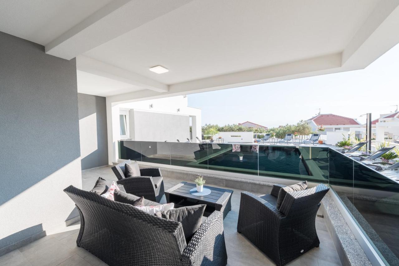 Villa Magnifica Apartments With Pool Novalja Luaran gambar