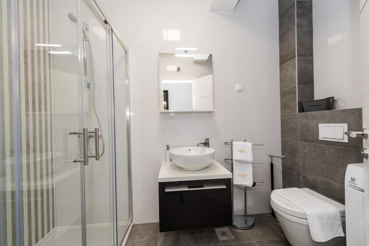 Villa Magnifica Apartments With Pool Novalja Luaran gambar